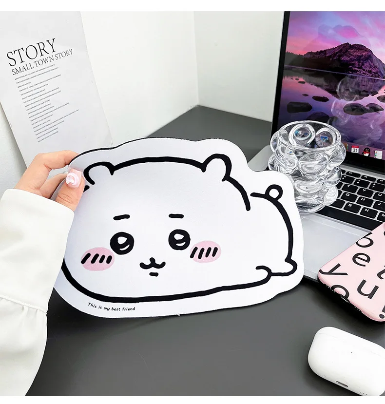 Chiikawa Cartoon Jiyi Usagi Ha - đánh giá và giá Rubber Mat Desk