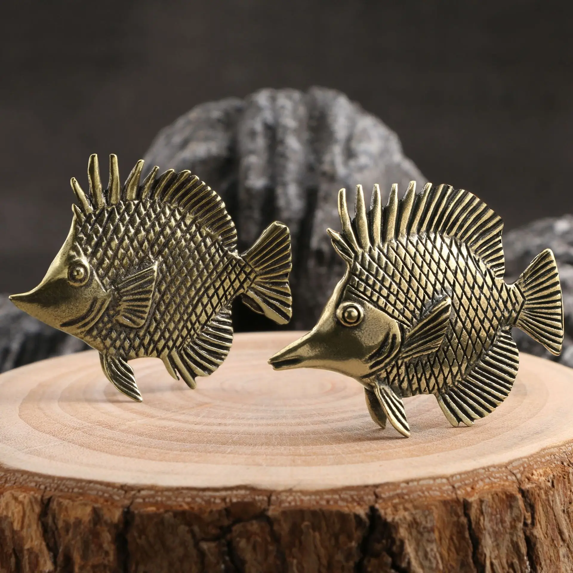Brass Ornamental Fish Antique  - đánh giá và giá Desk Setup Cute