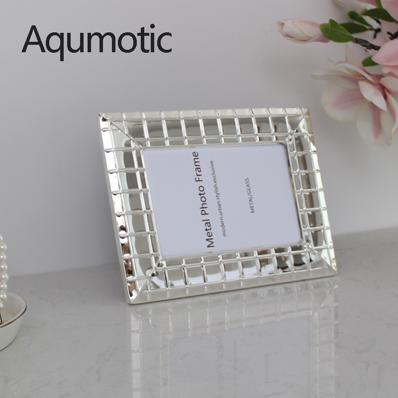 Aqumotic Nordic Iron Photo Fra - đánh giá và giá Desk Setup Simple